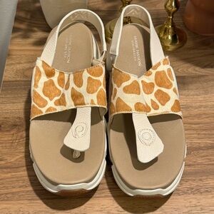 Mark Nason Women’s 10 Giraffe Print Neo Block Leather Platform Sandals Comfort